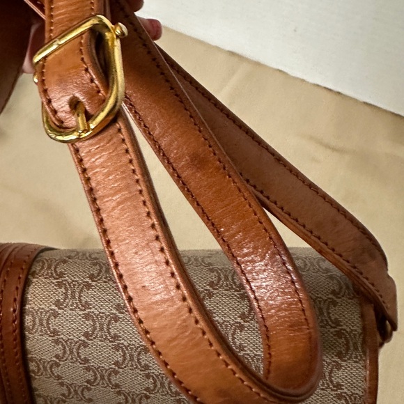 Authentic Celine MacAdam Shoulder Bag. - Picture 9 of 17